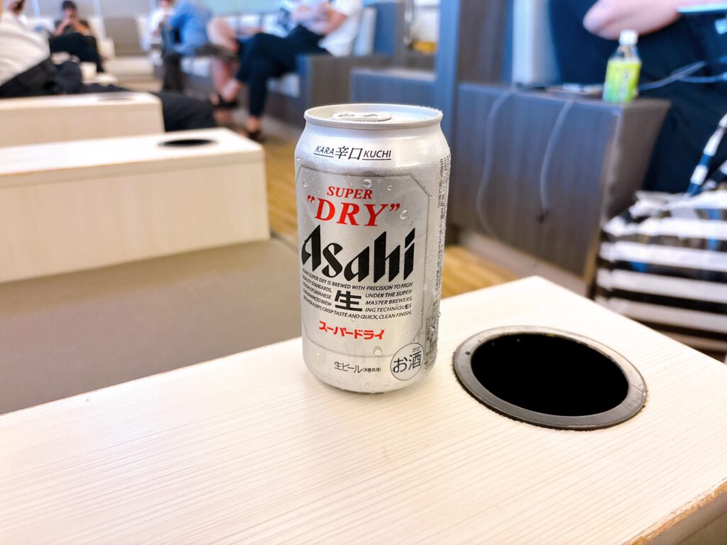 IASS executive lounge成田のビールサービス