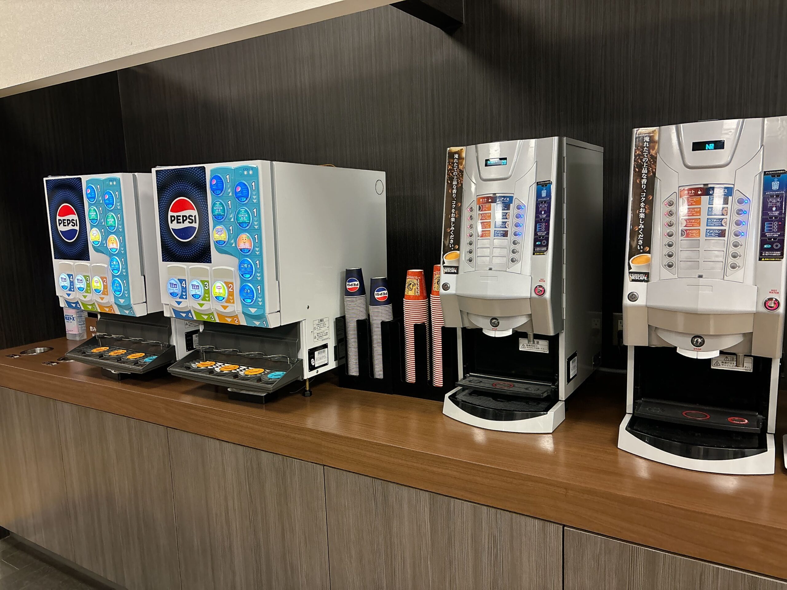 IASS ExecutiveLounge 2のドリンクバー