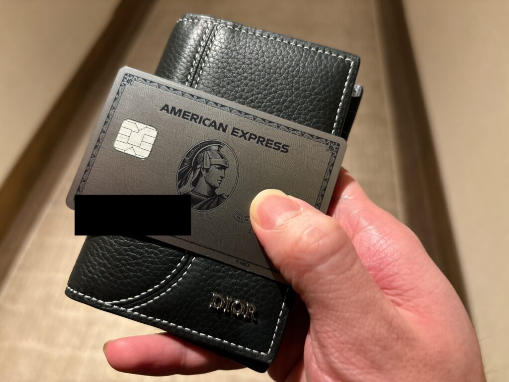 アメックスプラチナカードの現物カード