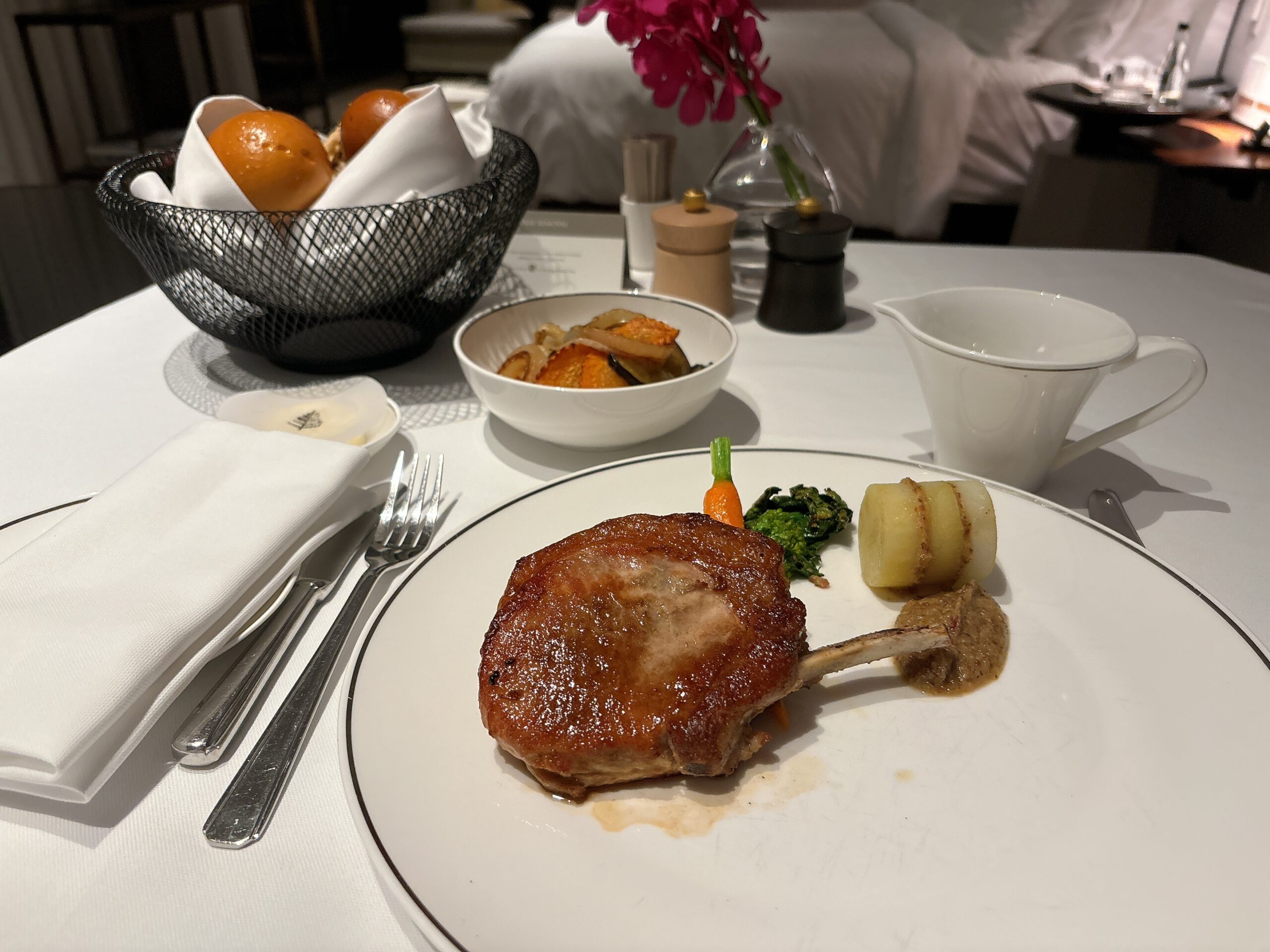 フォーシーズンズバンコクのインルームダイニング