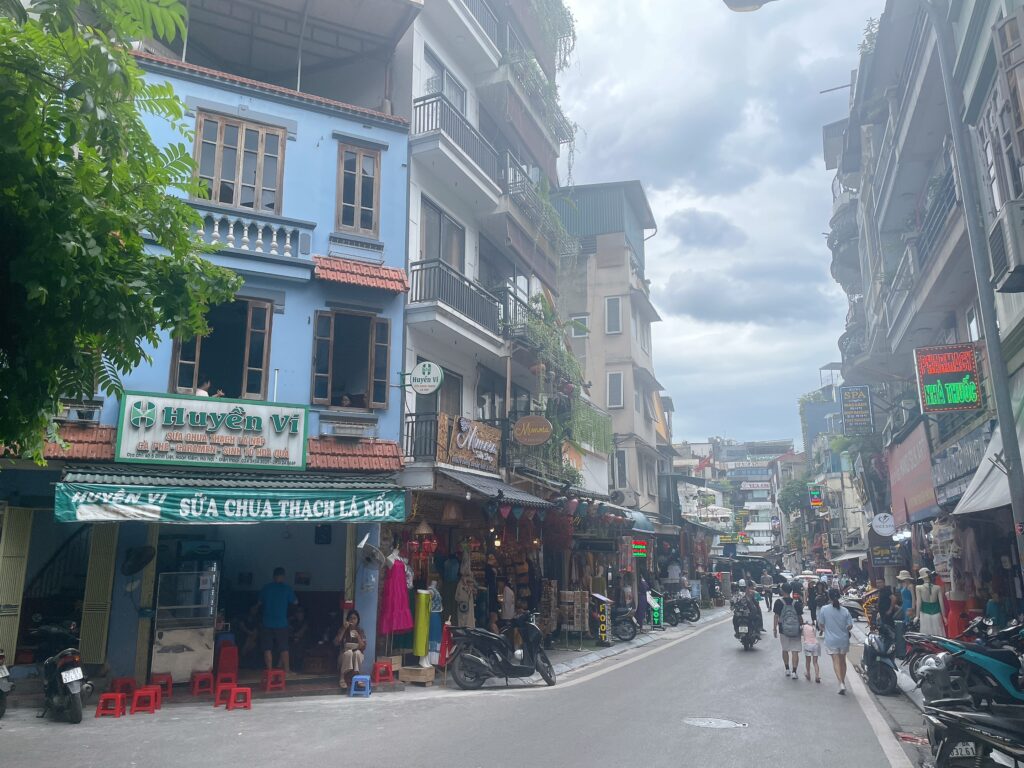 ハノイの街並み