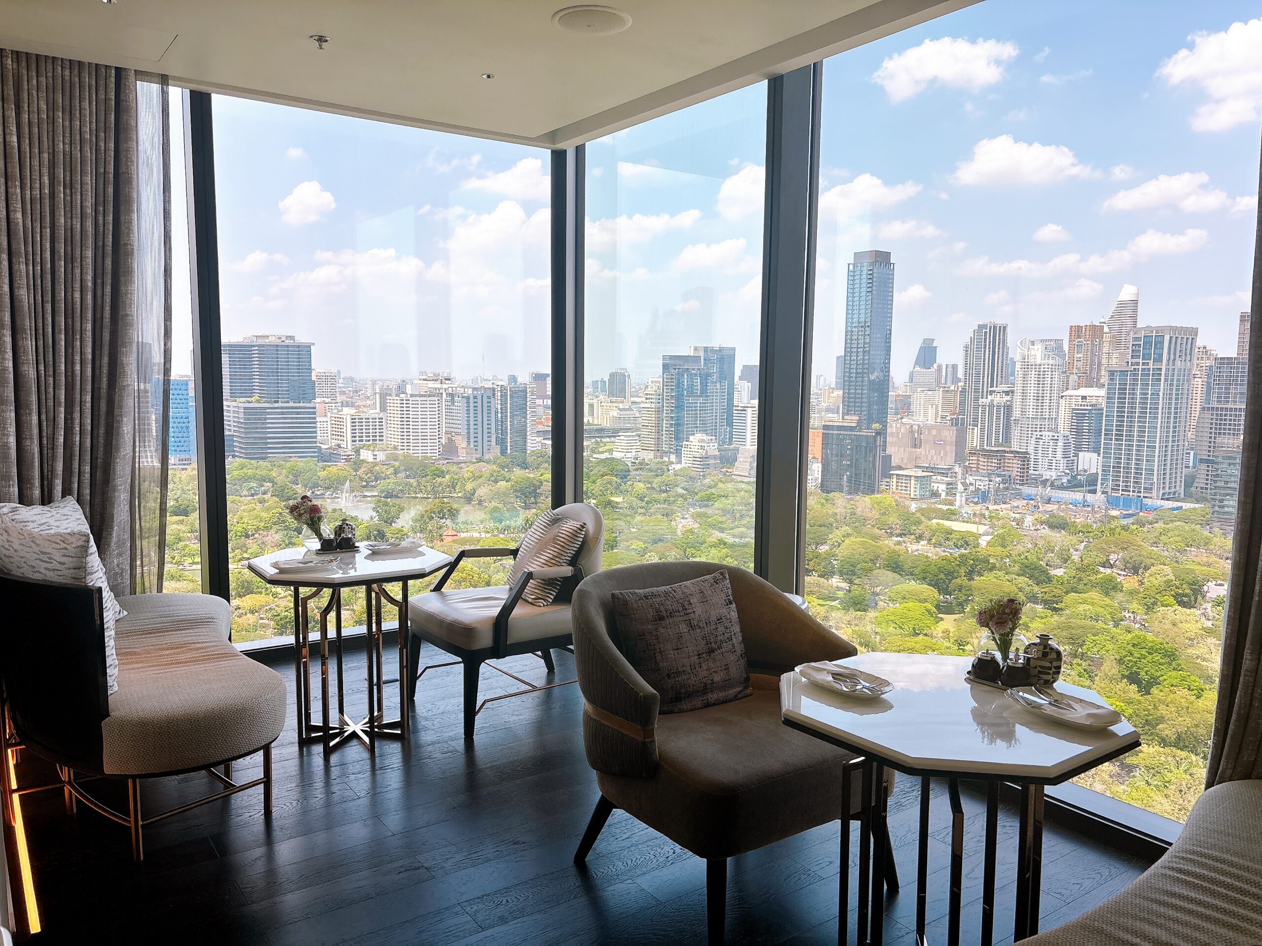 リッツカールトンバンコクのクラブラウンジ