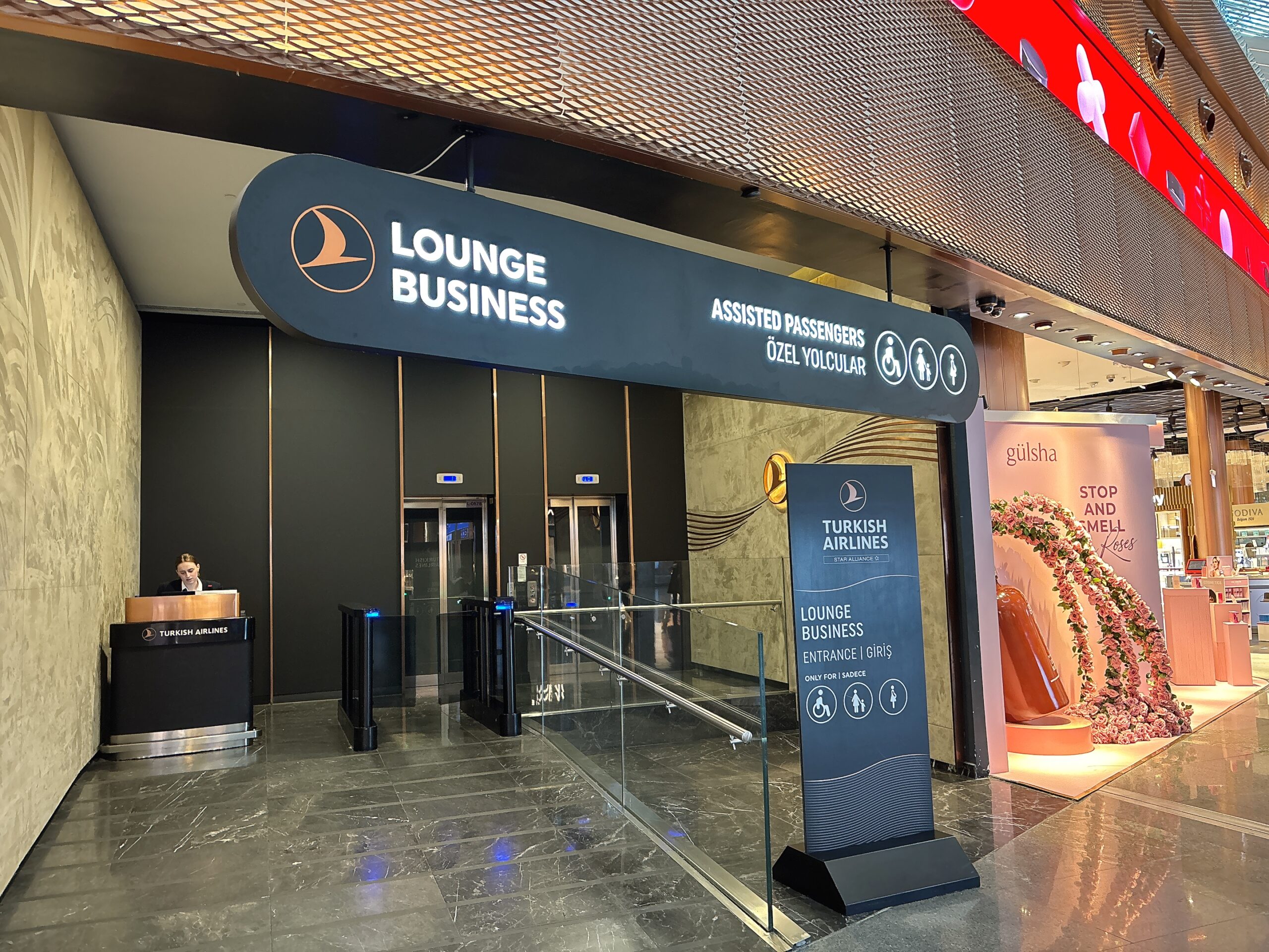 ターキッシュエアラインズのビジネスクラスラウンジの外観